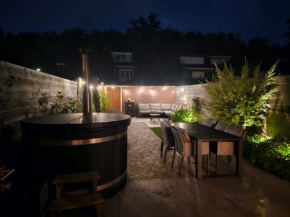 Moderne gedeelde woning met Hottube, dicht bij het centrum